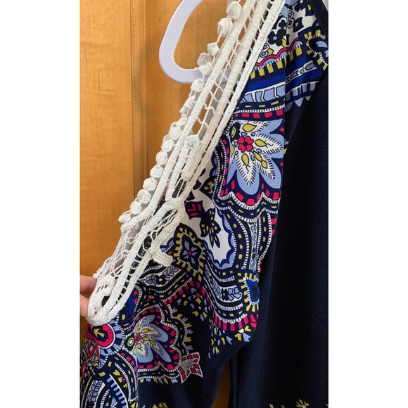 NWOT, Melissa Paige Women's Oversized XS Cold Shoulder 3/4 Sleeve Tunic - Picture 4 of 11